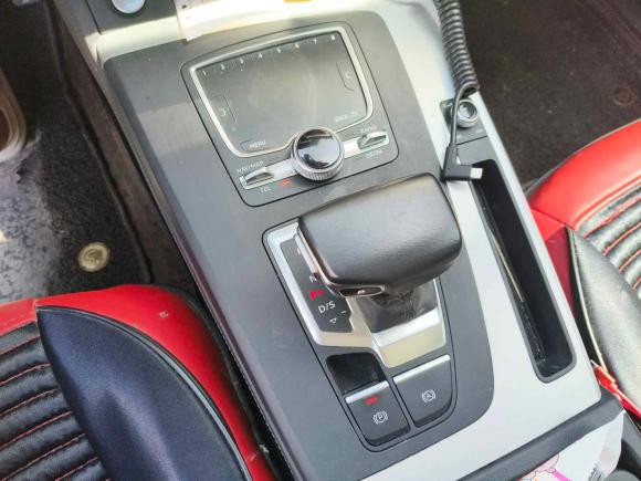 [义乌·浙G] 二手奥迪奥迪Q5L2018款 40 TFSI 荣享时尚型 国VI