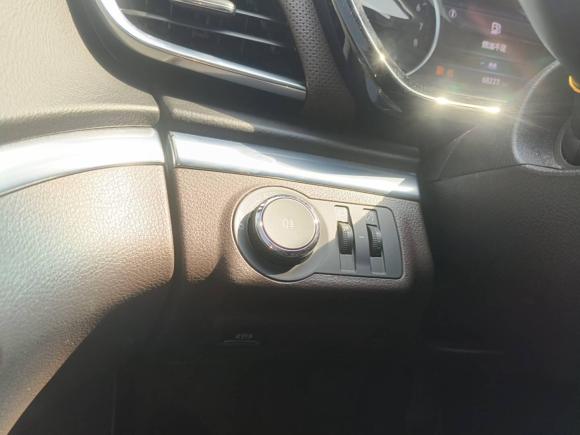 [广州·粤A] 二手别克别克GL82021款 陆上公务舱 652T 豪华型