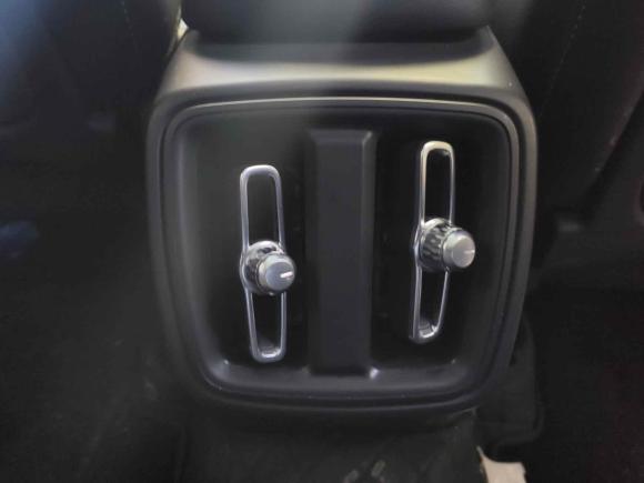 [北京·川G] 二手沃尔沃沃尔沃XC402022款 T4 四驱智远豪华版