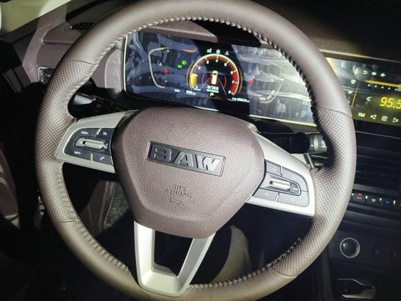 [苏州·苏U] 二手BAW北汽制造锐胜王牌M72023款 2.0L 自动长轴商务型 9座