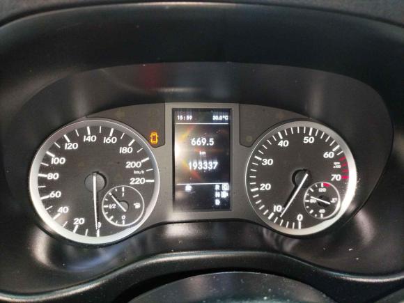 [南昌·赣E] 二手奔驰威霆2016款 2.0T 商务版