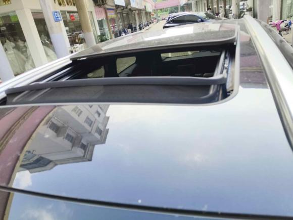 [南京·苏L] 二手标致标致50082017款 380THP 7座豪华GT版