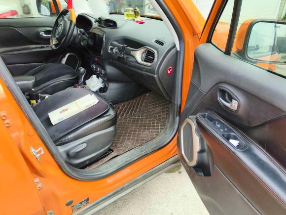 [无锡·苏B] 二手Jeep自由侠2017款 180T 自动高能版