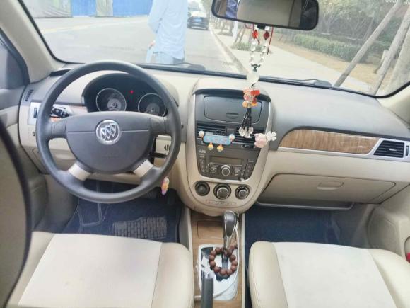 [常州·苏J] 二手别克凯越2015款 1.5L 自动经典型