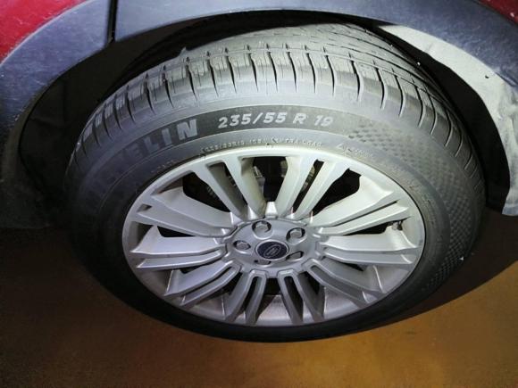 [上海·川A] 二手路虎揽胜极光2013款 2.0T 5门耀致版