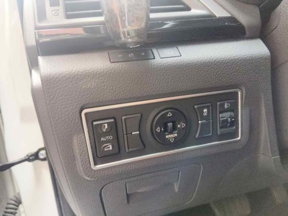 [深圳·粤B] 二手比亚迪秦新能源2015款 1.5T 双冠旗舰版