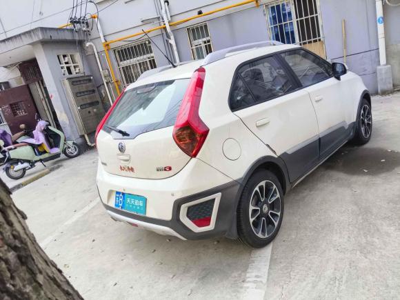 [无锡·苏B] 二手名爵名爵3SW2015款 1.5L AMT精英型