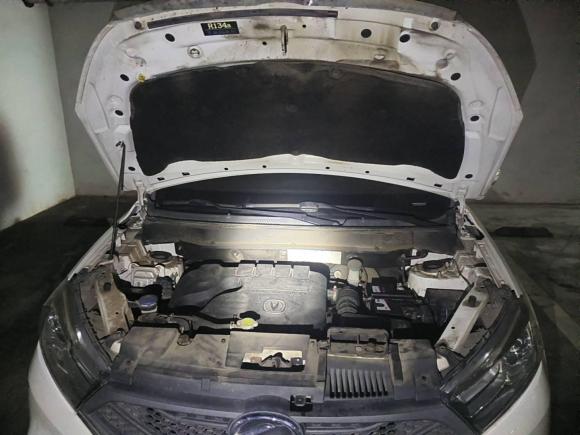 [南昌·赣A] 二手陆风陆风X22017款 1.6L 自动铂锐版