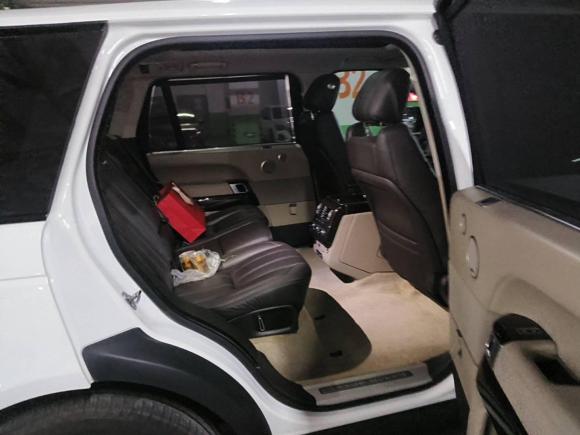 [青岛·鲁B] 二手路虎揽胜2016款 3.0 SC V6 Vogue SE 创世加长版