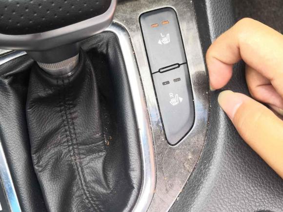 [温州·浙C] 二手起亚起亚K52011款 2.0L 自动GLS