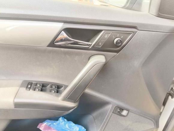 [深圳·粤B] 二手大众朗逸2013款 改款经典 1.6L 自动风尚版