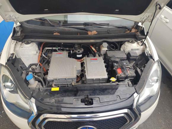 [上海·沪A] 二手江汽集团江淮iEV2015款 iEV5