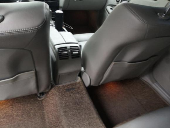 [上海·鲁D] 二手奔驰奔驰E级2011款 E 200 L CGI优雅型