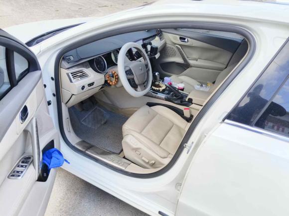 [南昌·赣A] 二手标致标致5082011款 2.3L 自动旗舰版