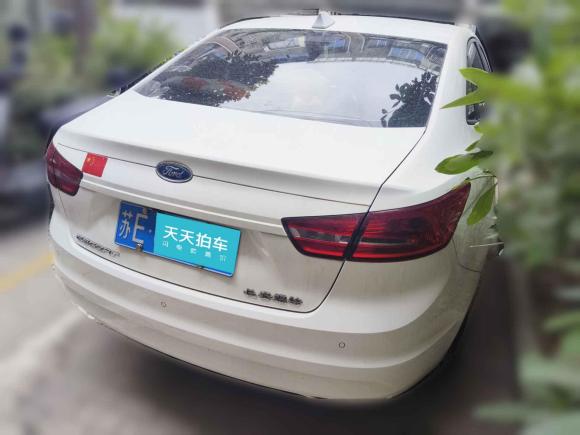 [苏州·苏E] 二手福特福睿斯2017款 1.5L 手动舒适型