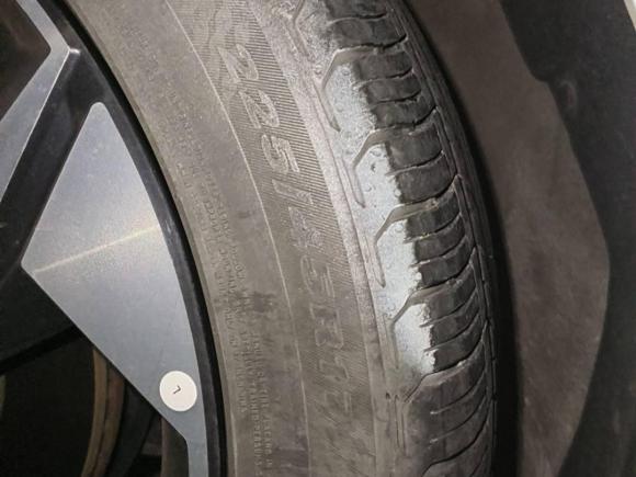 [杭州·浙F] 二手现代伊兰特2021款 1.5L CVT LUX尊贵版