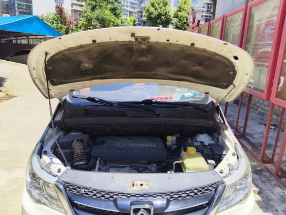 [武汉·鄂K] 二手宝骏宝骏7302016款 1.5T 手动舒适型 7座