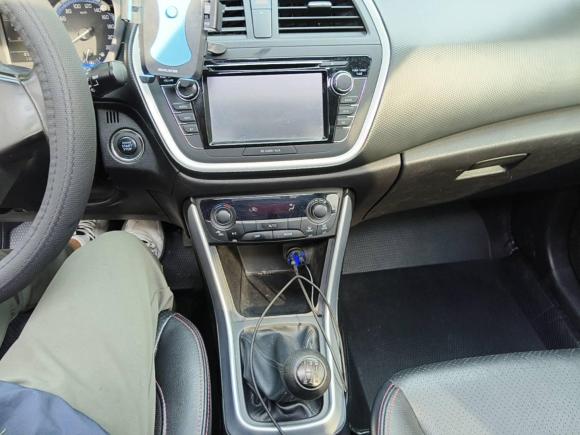 [武汉·鄂A] 二手铃木锋驭2014款 1.6L 手动两驱精英型