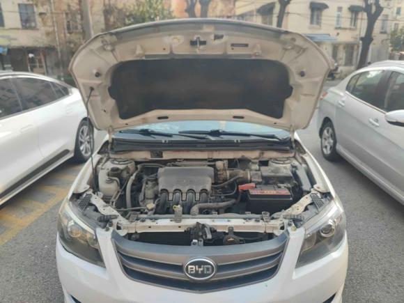 [苏州·苏U] 二手比亚迪速锐2015款 1.5L 自动舒适型