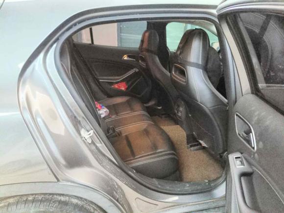 [青岛·鲁Y] 二手奔驰奔驰GLA2016款 GLA 220 4MATIC 时尚型