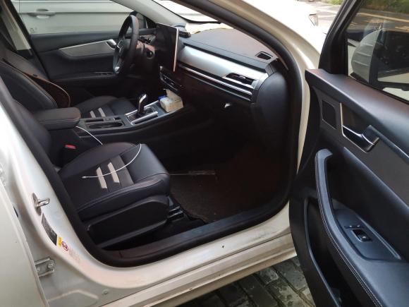 [上海·吉A] 二手比亚迪秦Pro2018款 1.5TI 自动智联锋动型