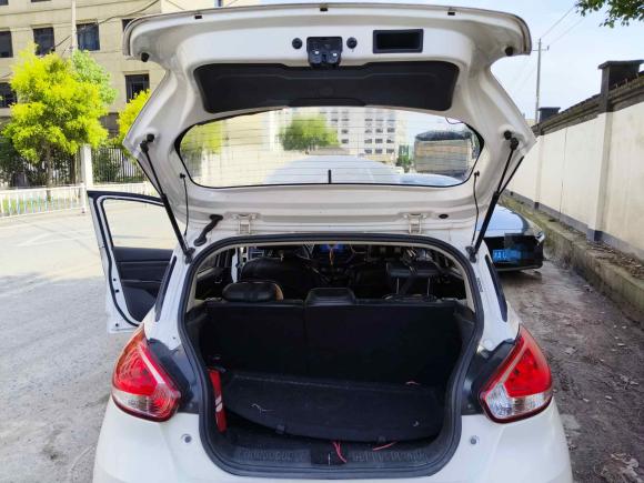 [杭州·贵J] 二手宝骏宝骏3102016款 1.2L 手动豪华型