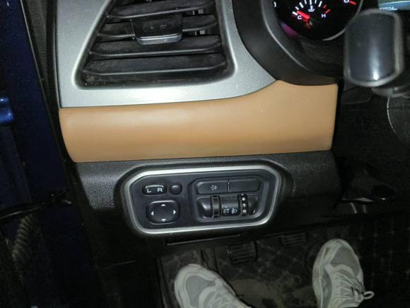 [成都·渝A] 二手长城炮2019款 2.0T商用版手动柴油四驱精英型长箱GW4D20M