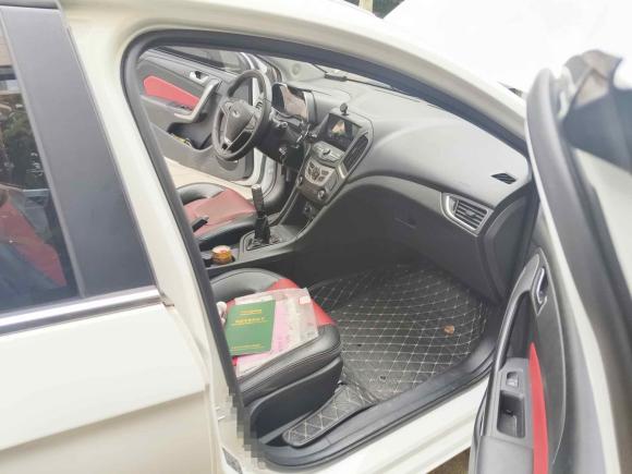 [湖州·皖A] 二手奇瑞艾瑞泽52017款 SPORT 1.5T 手动豪华版