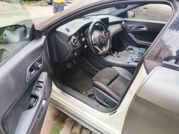 [上海·沪B] 二手奔驰奔驰CLA2017款 CLA 220 4MATIC