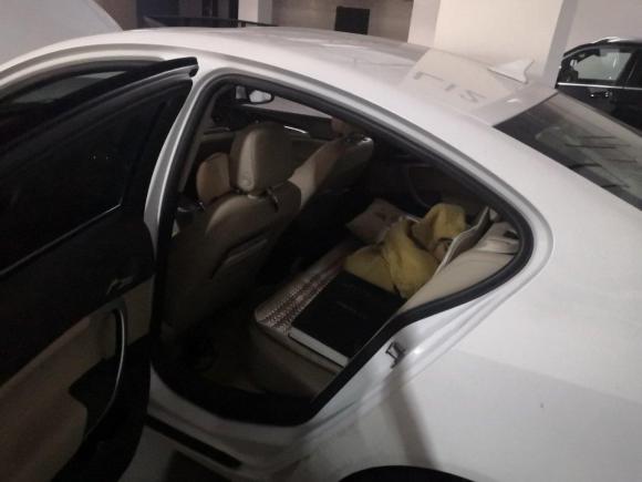 [上海·皖H] 二手别克君威2014款 2.0L 领先时尚型