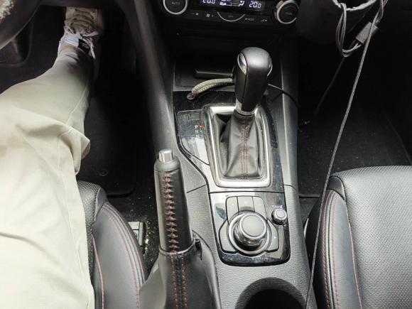 [上海·鄂D] 二手马自达马自达3 昂克赛拉2014款 两厢 2.0L 自动运动型