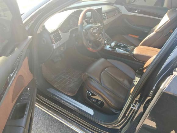 [济南·鲁A] 二手奥迪奥迪A82013款 A8L 55 TFSI quattro豪华型