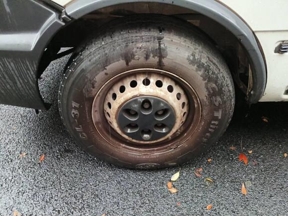 [杭州·浙A] 二手依维柯依维柯褒迪2017款 2.5T经典A32客车中顶6-7座47Z5