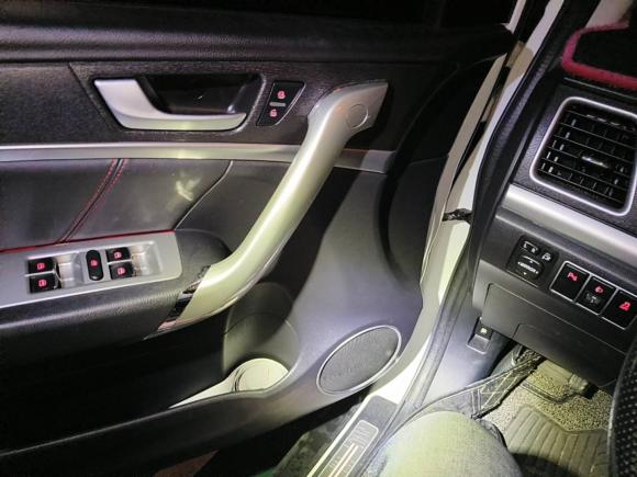 [合肥·皖A] 二手哈弗哈弗H62015款 运动版 1.5T 自动两驱豪华型