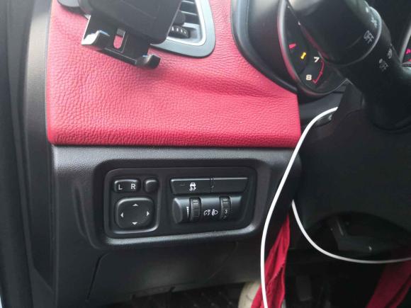 [成都·渝D] 二手奇瑞瑞虎52014款 2.0L CVT家尊版