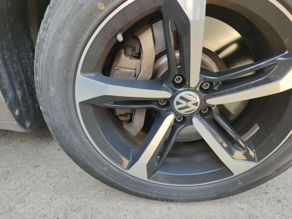 [南通·苏F] 二手大众辉腾2012款 3.0L 商务型