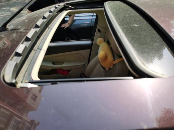 [上海·沪L] 二手福特福克斯2011款 三厢 1.8L 自动时尚型