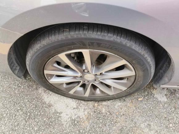 [上海·沪D] 二手别克别克GL62018款 18T 6座尊贵型