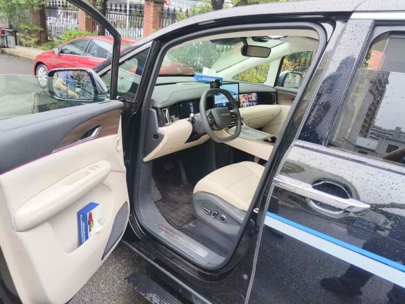 [上海·沪A] 二手合创汽车合创V092023款 尊荣版 762