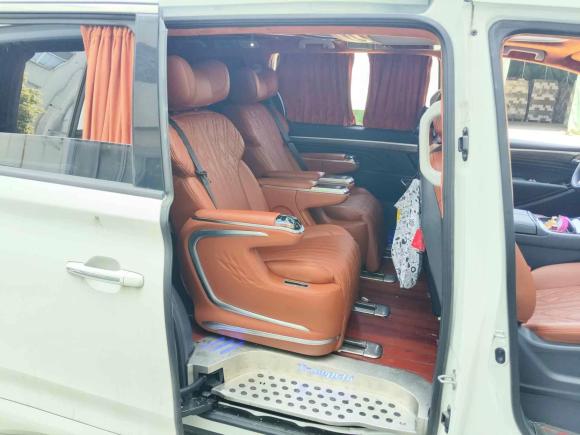 [上海·沪D] 二手广汽传祺传祺M82021款 大师系列 390T 至尊版