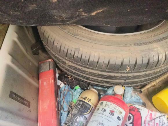 [武汉·鄂A] 二手雪铁龙世嘉2013款 1.6L 手动品尚型CNG