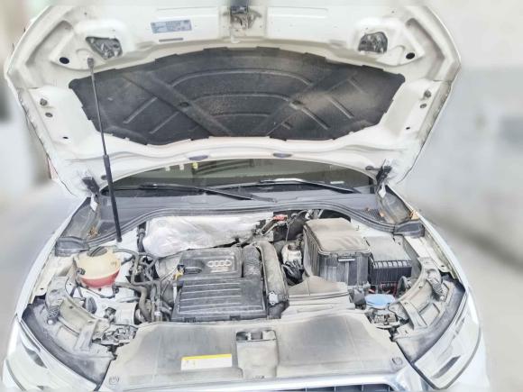 [无锡·苏B] 二手奥迪奥迪Q32017款 30 TFSI 时尚型