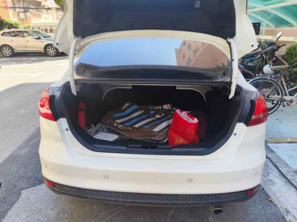 [上海·沪C] 二手福特福克斯2015款 三厢 EcoBoost 180 自动精英型