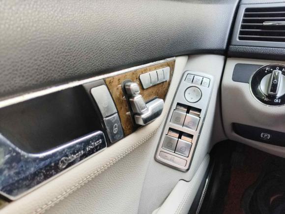 [南京·赣B] 二手奔驰奔驰C级2010款 C 200 CGI 时尚型