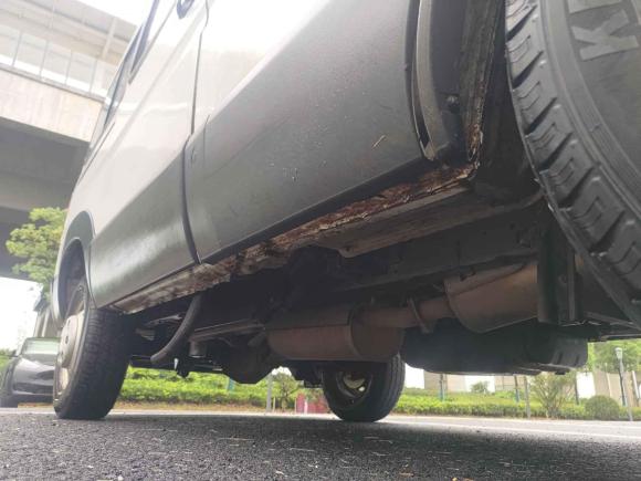 [南京·苏L] 二手依维柯依维柯褒迪2017款 2.5T经典A32客车中顶6-7座47Z5