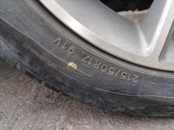 [佛山·粤R] 二手吉利汽车远景S12018款 1.5L CVT锋驰型