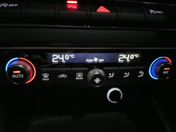 [上海·沪F] 二手奥迪奥迪A32019款 Sportback 40 TFSI 运动型 国V