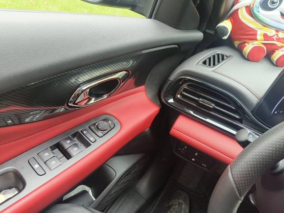 [杭州·赣E] 二手广汽传祺影豹2021款 270T DCT J15版