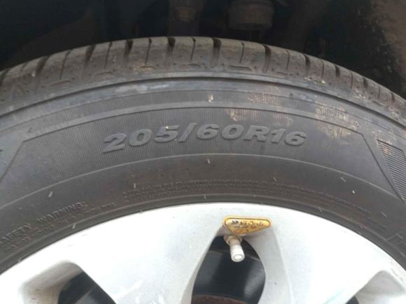 [深圳·粤B] 二手海马海马M82014款 2.0L 自动舒适型