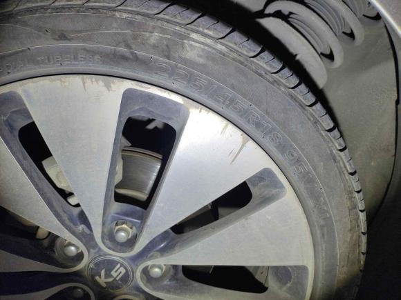 [武汉·鄂A] 二手起亚起亚K52012款 2.0L 自动GLS